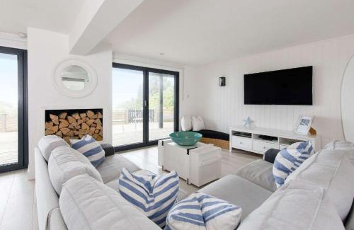 Wittering House | Luxury Seafront Family Home - Indoor Pool