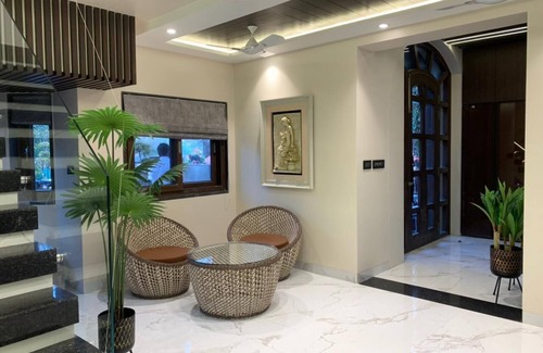 Mount Abu Villa | LUXURY SIDDHANT VILLA JUST 5 MINUTES WAKABLE FROM NAKKI LAKE MOUNT ABU