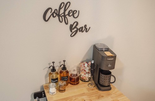 Deep Ellum Apartment | Luxury Skyline Escape/FIFA World Cup/Sauna/King Bed/DT View