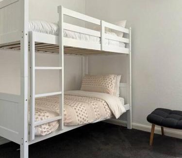 Williamstown House | Luxury stay in Williamstown