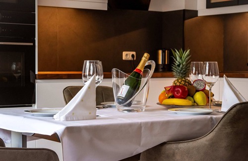 Rhein-Erft-Kreis District Apartment | Luxury Studio Siena in Frechen-Cologne.