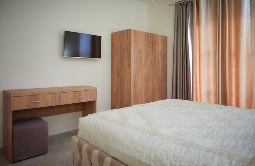Aria House | Luxury Suites