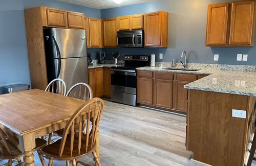 Bloomington House | Luxury Townhome #1 - Remodeled Feb 2021
