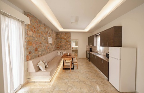 Perissa Apartment | Luxury Two Bedroom Apartment with hot tub - L&E