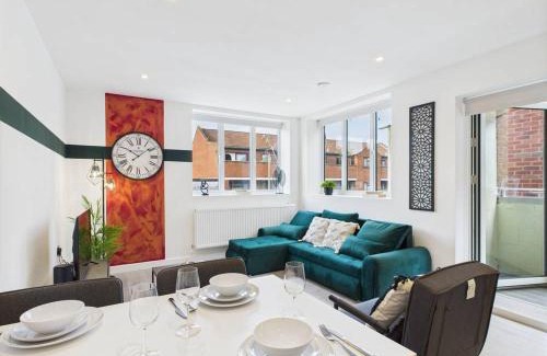Hendon Apartment | Luxury Two Bed Sleeps 7 6 beds