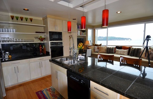 Belvedere Tiburon House | Luxury Two Bedroom on SF Bay - Fabulous Views and Pool