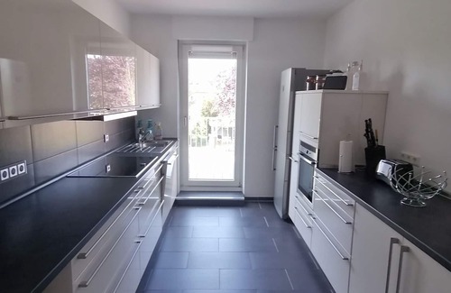 Zweibruecken Apartment | Luxury vacation apartment "Christine "100 sqm close to the city center Quiet location Wlan Stove