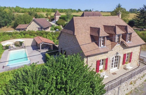 Saint-Medard-d'Excideuil Villa | Luxury villa with heated private pool and beautiful view