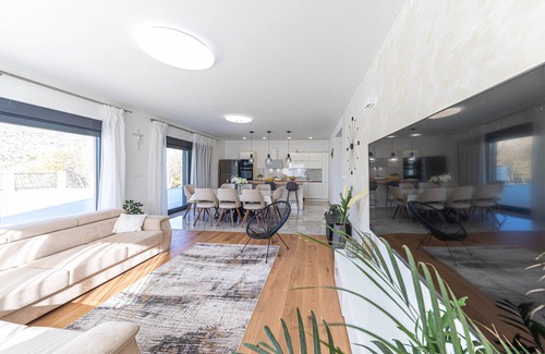 Primorski Dolac House | Luxury Vila Elena