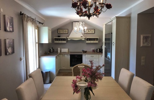 Saint-Paul-de-Vence Villa | Luxury Villa, surrounded with lush garden , and all amenities