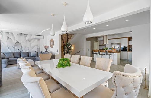 Duce Villa | Luxury VILLA BANE, heated private pool and jacuzzi, sandy beach 120m far, 12 pax