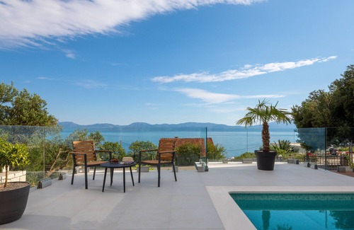 Podaca Villa | LUXURY VILLA BLUE MOON