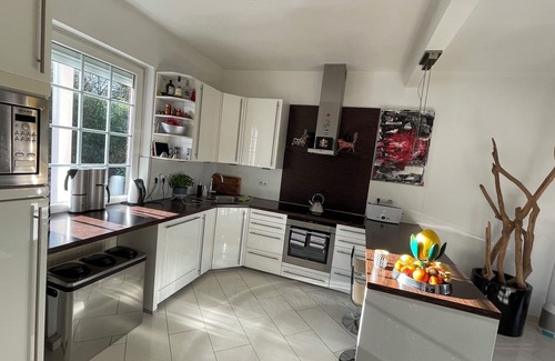 Hamburg-Blankenese Villa | Luxury villa, garden, fully equipped Hamburg Blankenese, sauna EFH top location