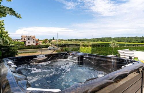 Novigrad Villa | Luxury Villa Lipa Tree with pool in Novigrad