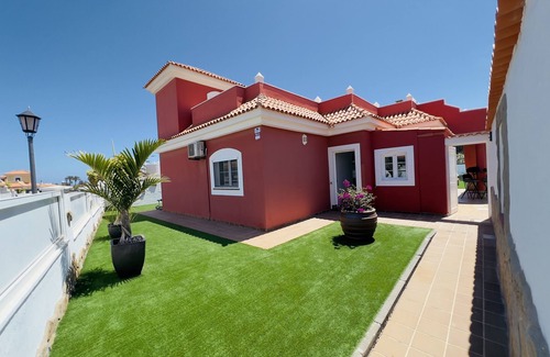 Caleta de Fuste Villa | Luxury Villa on Golf Resort