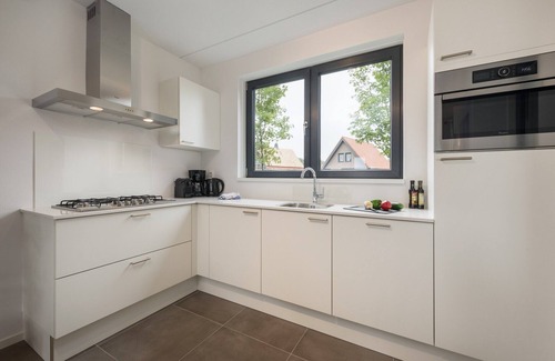 Ossenzijl Villa | Luxury Villa on Waterfront