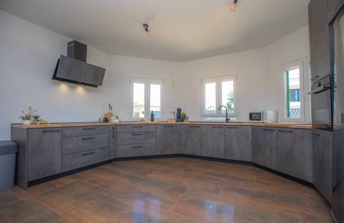 Sibenik House | Luxury villa with a swimming pool Vrpolje, Šibenik (K-21843)