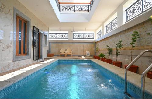 Gvanagar Villa | Luxury Villa With pool Near White Town