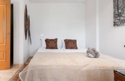 Los Arenales del Sol Ski Chalet | Luxury villa with private pool