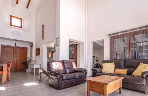 Caserio Los Tarquinos Villa | Luxury Villa With Private Pool