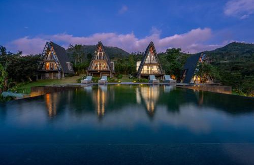 Munduk Villa | Luxury Villas in Munduk at walking distance to Tamblingan Lake