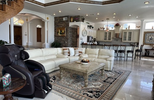 Lake Clarke Shores House | LUXURY WATERFRONT 6BR/5BA HOME - PRIVATE BOAT DOCK/POOL/HOT TUB/HOME THEATER