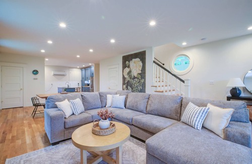 Harrods Creek House | Luxury Waterfront Retreat, Louisville