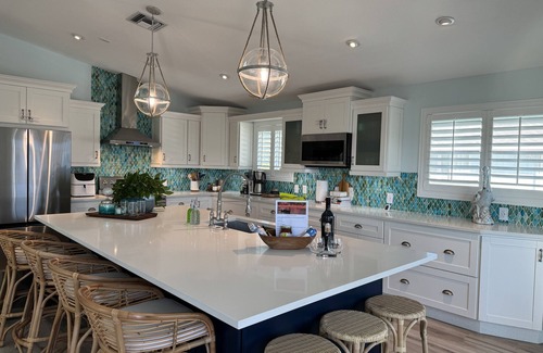 Key Largo House | Luxury Waterfront-Weekly Rental-Dock-Private Pool-Gated Community-Island Life!