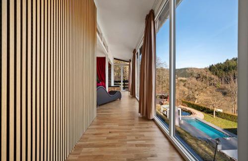 Neubulach House | Luxus-Gästehaus mit Sauna, Kamin & exklusivem Paarbereich