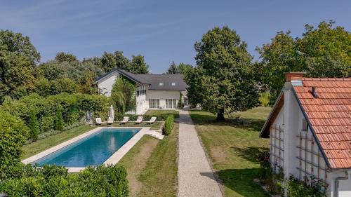 Eichkogl Villa | Luxus Villa mit großem Pool Alleinlage Nähe Graz