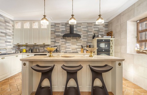 Strpacici Villa | Luxuzna Villa Carolus s grijanim bazenom