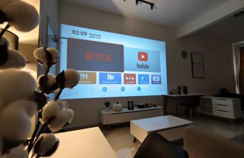 Kuantan Apartment | LV8 MesraHomez Poolview 1-3 pax