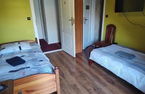 Jaroslaw Bed & Breakfast | Lwi dworek LD