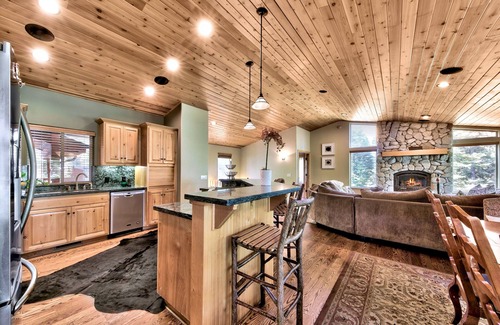 South Lake Tahoe House | lx26 Luxury South Lake Tahoe Home