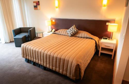 Lynbrook Hotel | Lynbrook Hotel