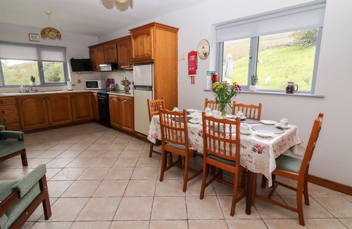 Maum Cottage | LYREBOY, pet friendly, with open fire in Glencar, County Kerry
