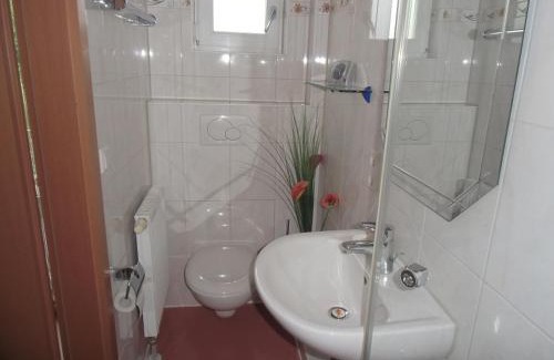 Pfinztal Apartment | Möbliertes Dachstudio