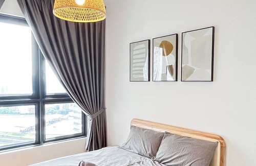 Taman Pertama Apartment | M Vertica 3BR Apt Near Sunway Velocity, Parking