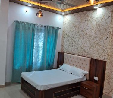 Varanasi Apartment | Maa kamakhya home stay