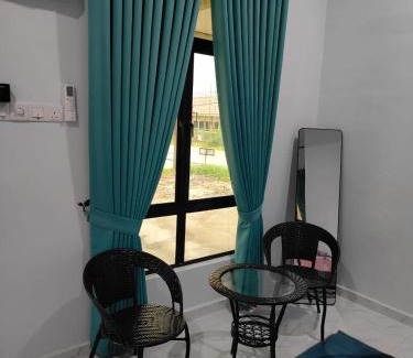 Batu Buruk House | MAA Roomstay C