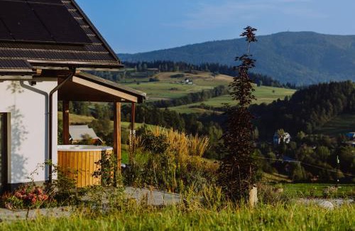 Ponice Apartment | Maciejowe Wzgórze Domek z dwoma niezależnymi apartamentami ze SPA - Sauna, Jacuzzi, Tężnia, Izba Solna i Solankowa, Balia na wyłączność z hydromasażami