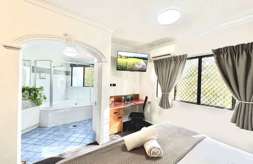 West Mackay Hotel | Mackay Resort Motel