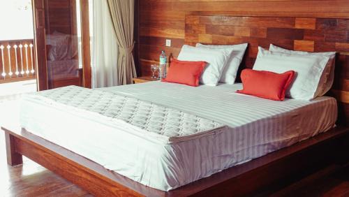 Senggigi Hotel | Madaira Villa Senggigi