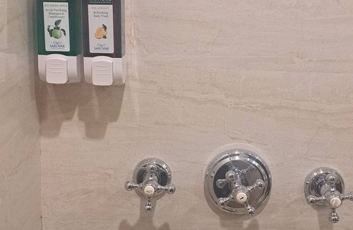 The Mall Road Hotel | Madhuban Sarovar Portico Mussoorie