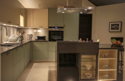 Puthenvelikara Villa | Madilina House