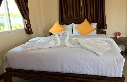 Mae Faek Mai Hotel | Mae Faek Villas