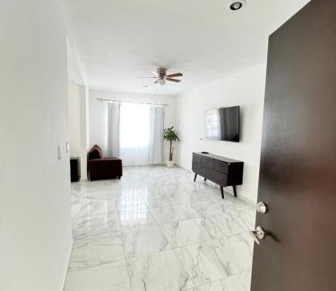 S.M. 57 House | Magnífica casa con alberca privada a 10 min del mar