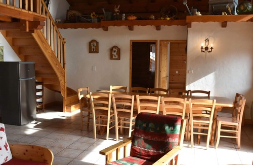 Champagny-en-Vanoise Apartment | Magnificent chalet with balcony