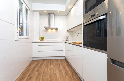 San Bartolome Apartment | Magnificent 3bd apt with private patio.Recaredo II