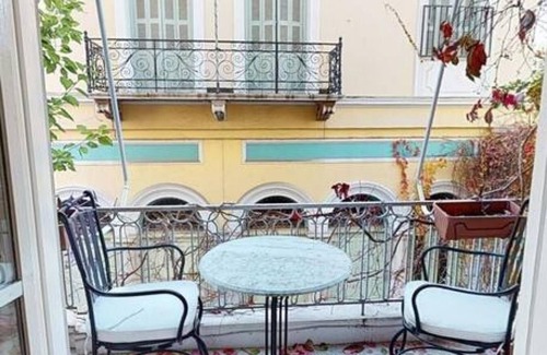 Plaka Apartment | Magnificent apartment in Plaka